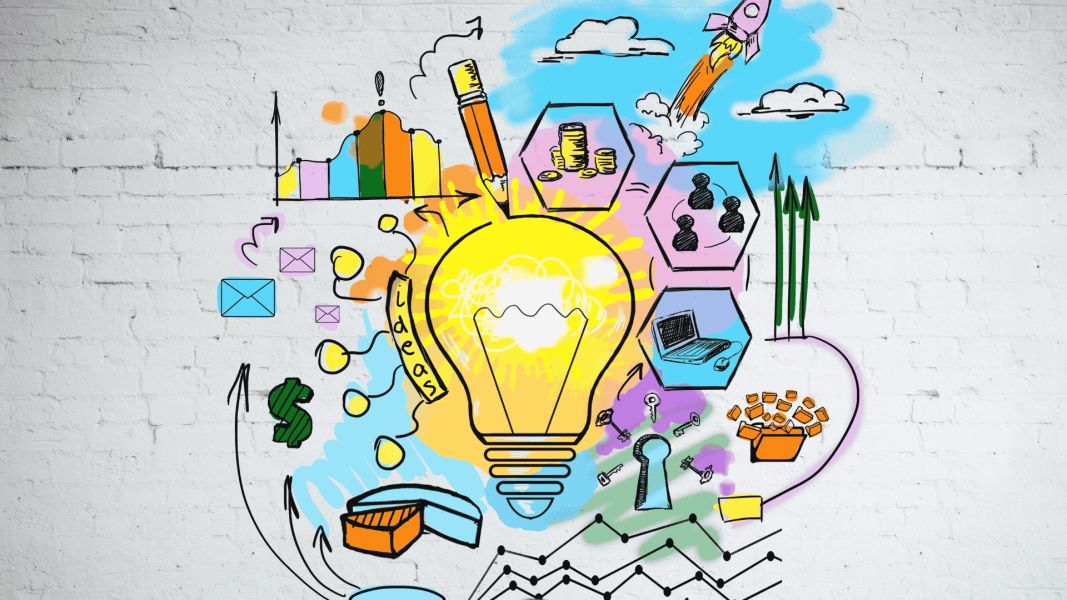 Licensing vs Selling a Product: Meaning, Differences & Examples